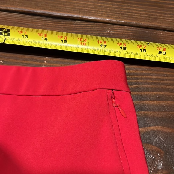 Rafaella Capris-curvy. Size 16 Red - Picture 8 of 8